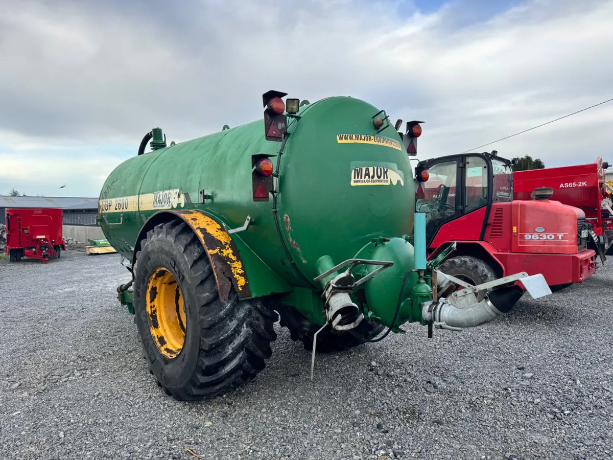 Major 2600 Gallon - Image 3