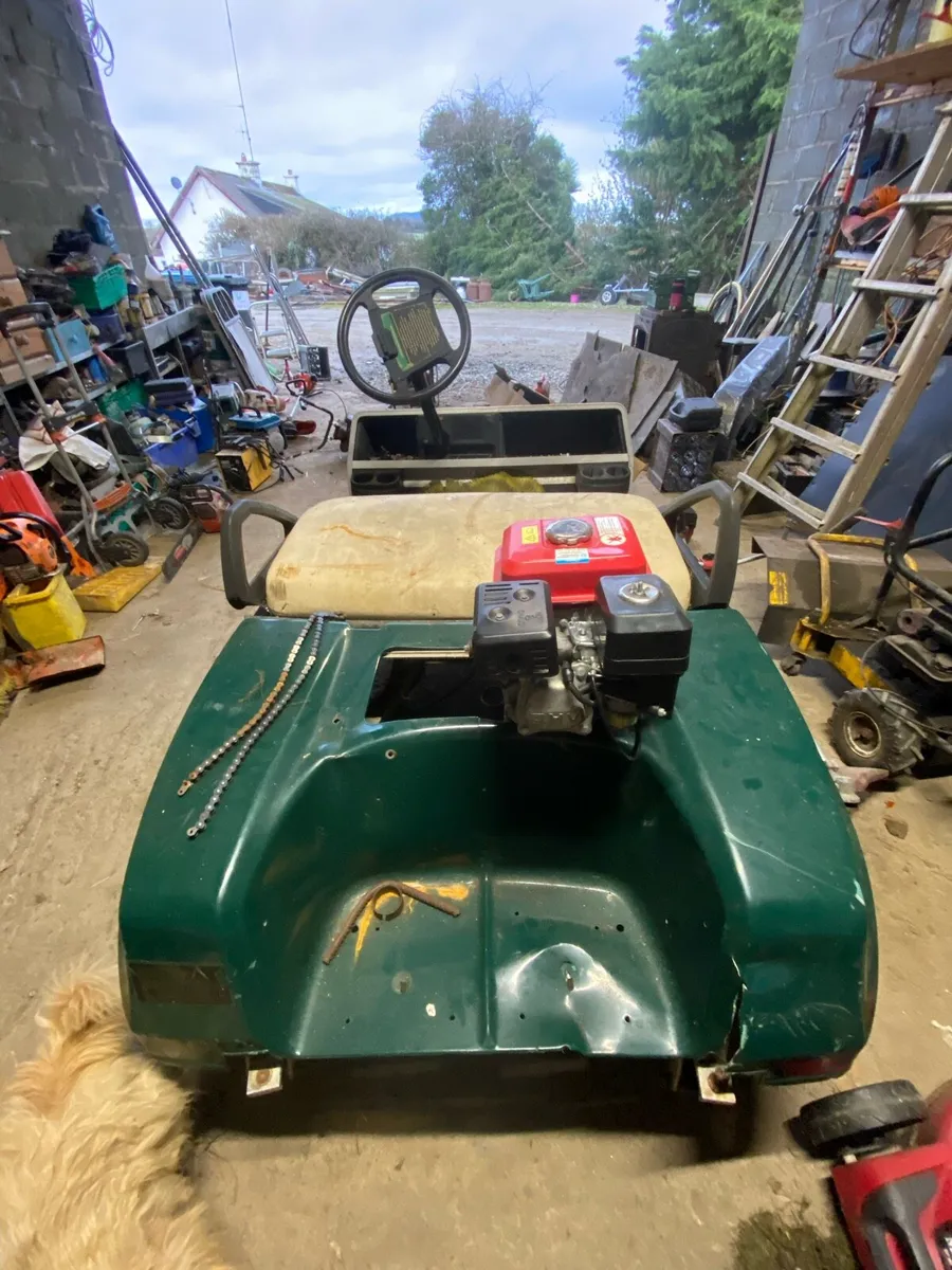 Golf cart - Image 2