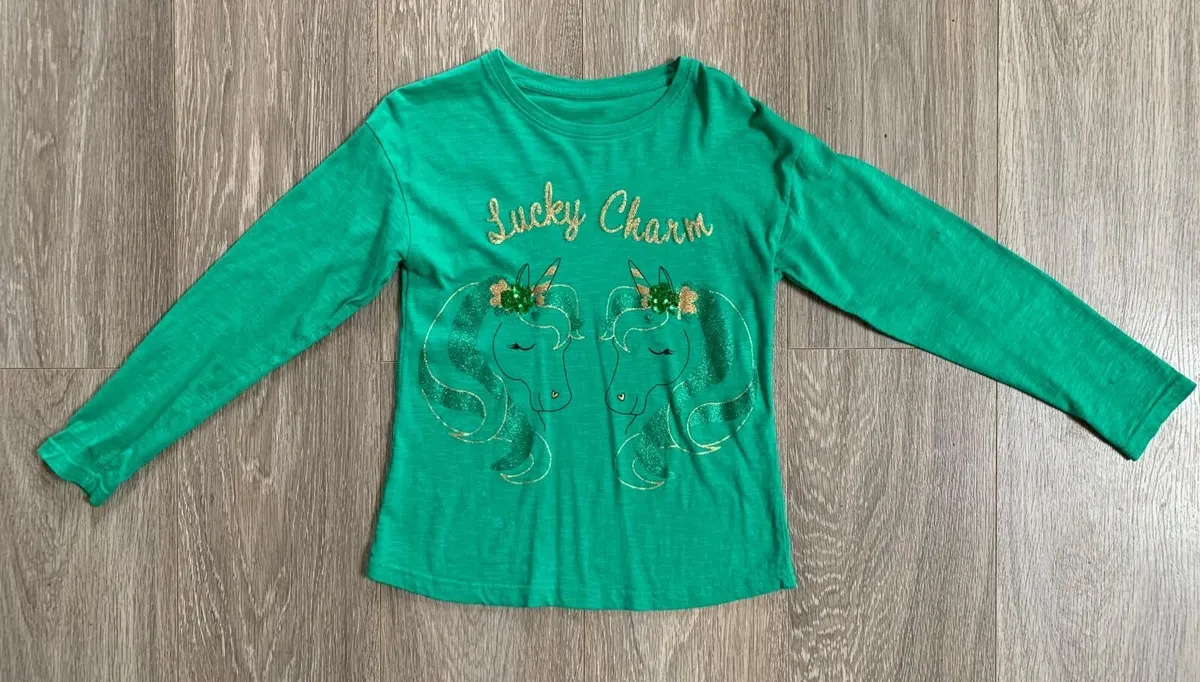 St. Patrick's Day T-shirt: 8-10yrs (labelled 10yrs - Image 2
