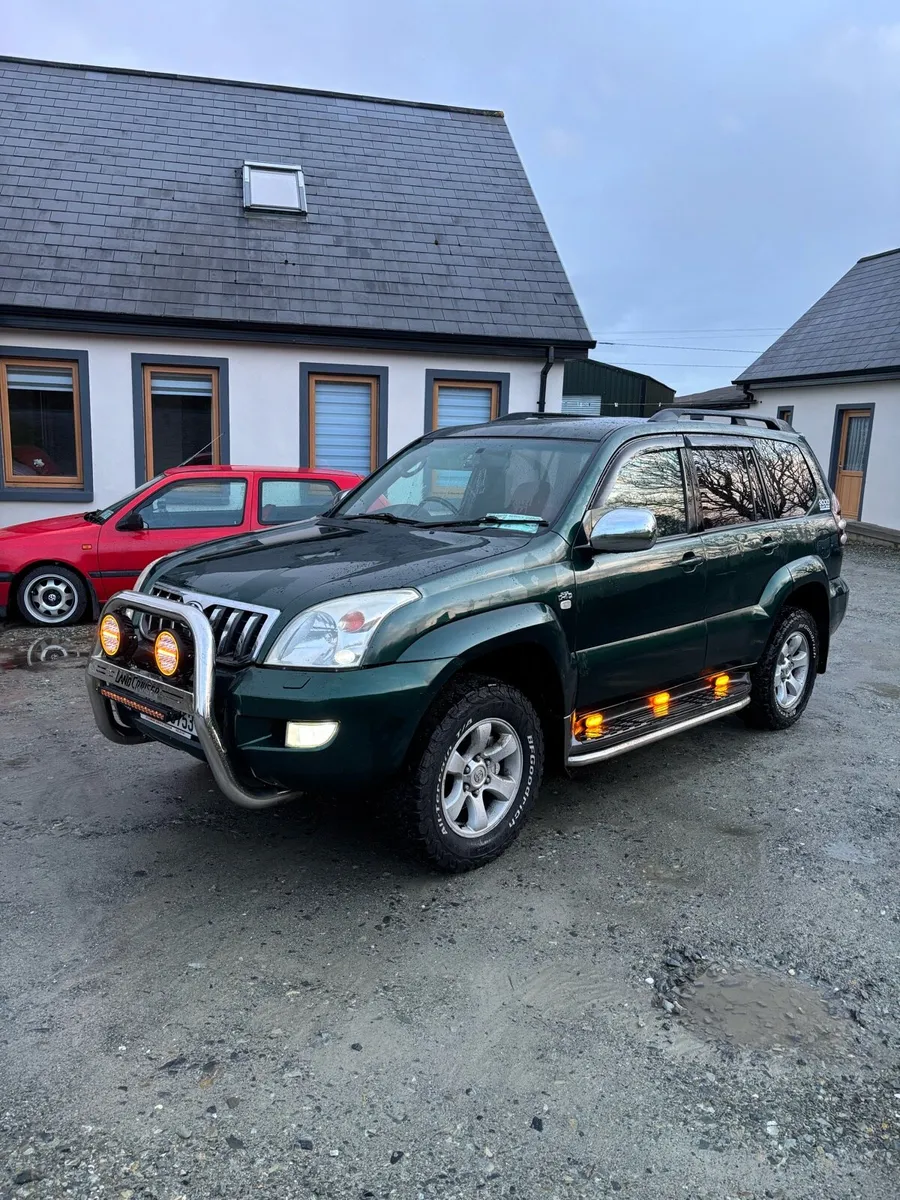 Toyota Landcruiser Crewcab - Image 4