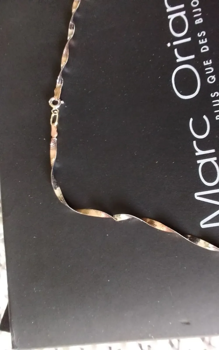 9ct white & rose gold twist chain necklace as new - Image 4