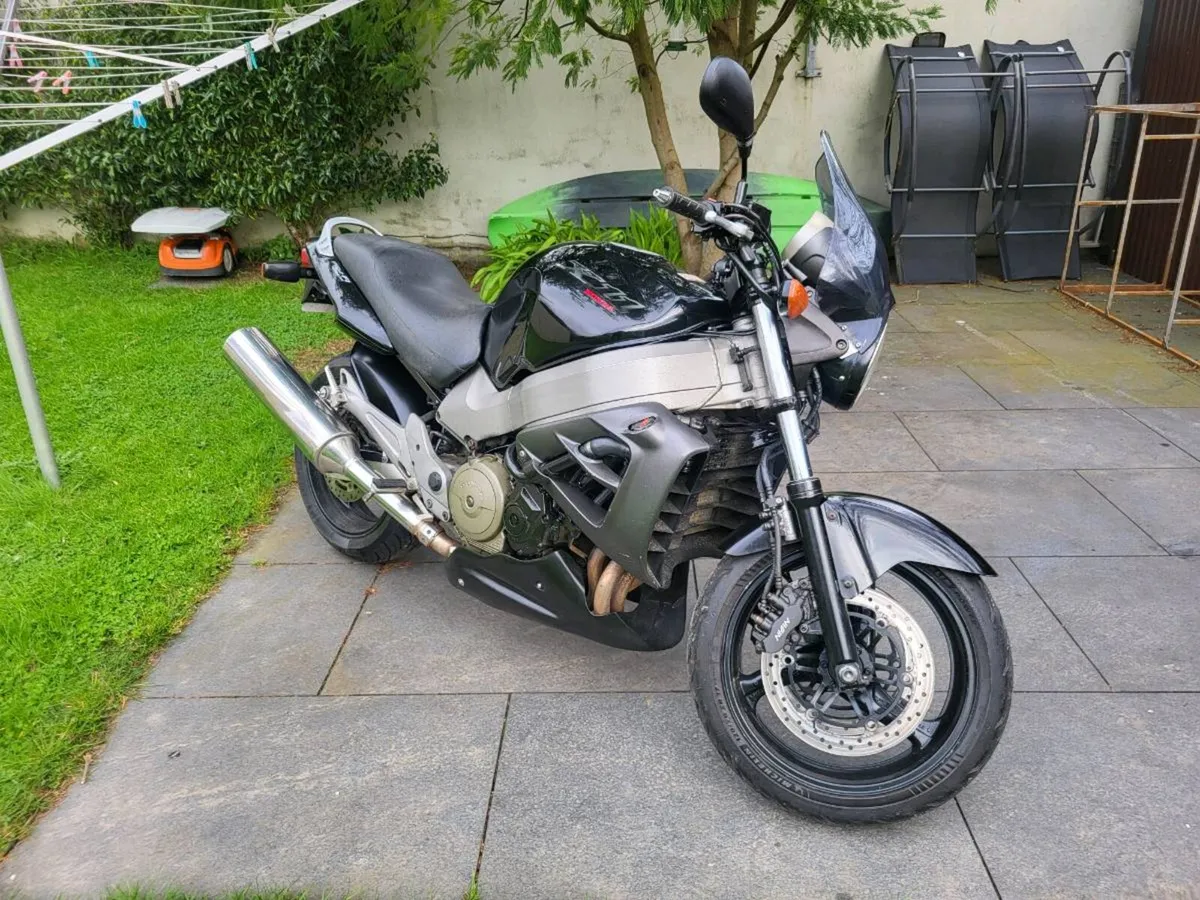 Honda motorcycle - Image 2