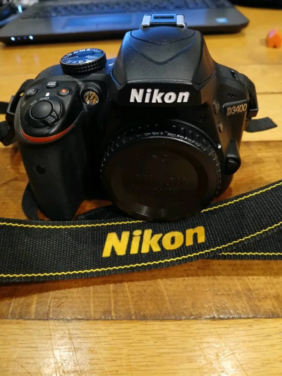 Nikon D3400 - Image 1