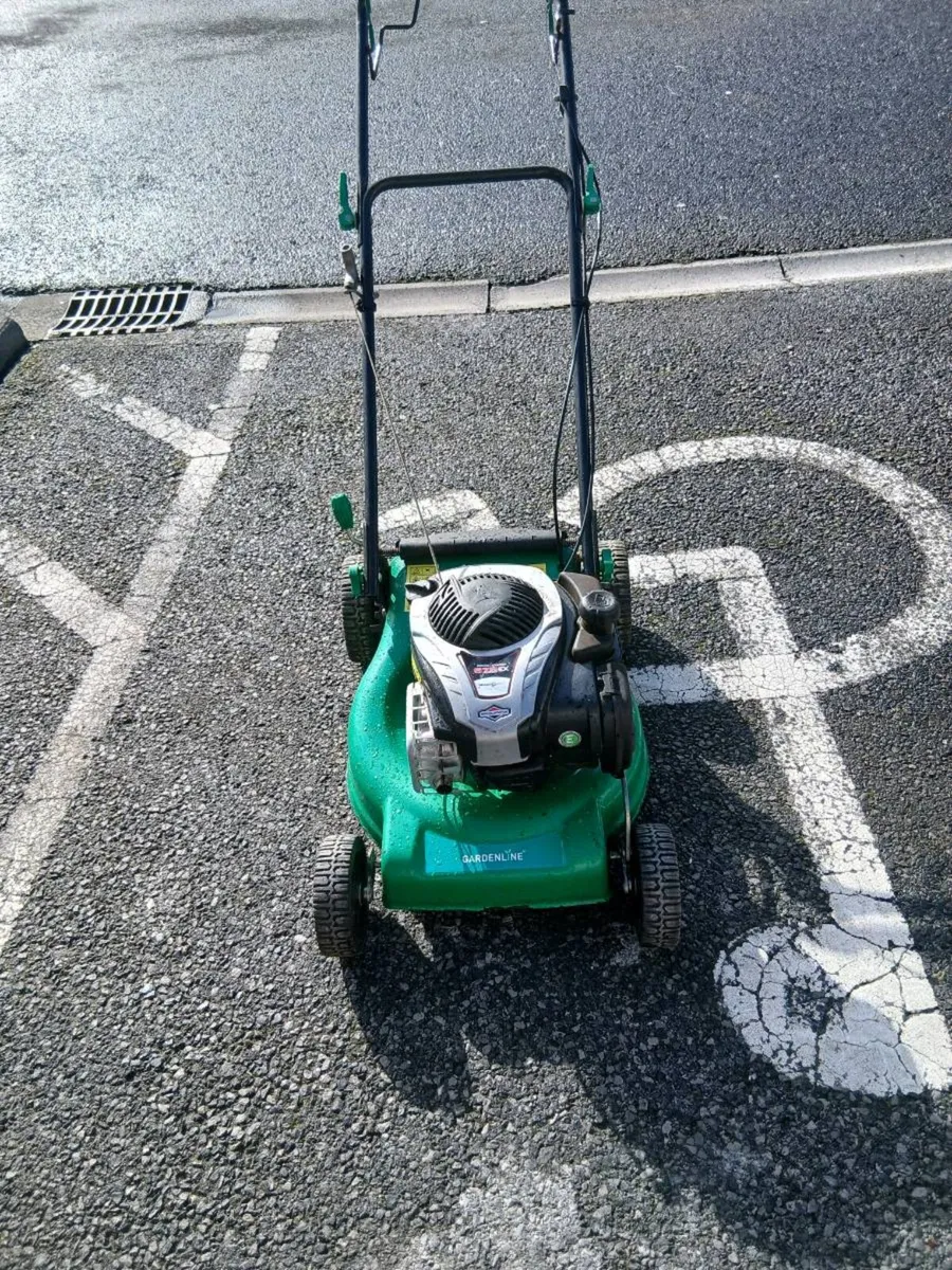 PETROL LAWNMOWER - Image 2