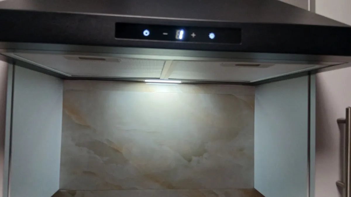 Cooker Hood - Image 4