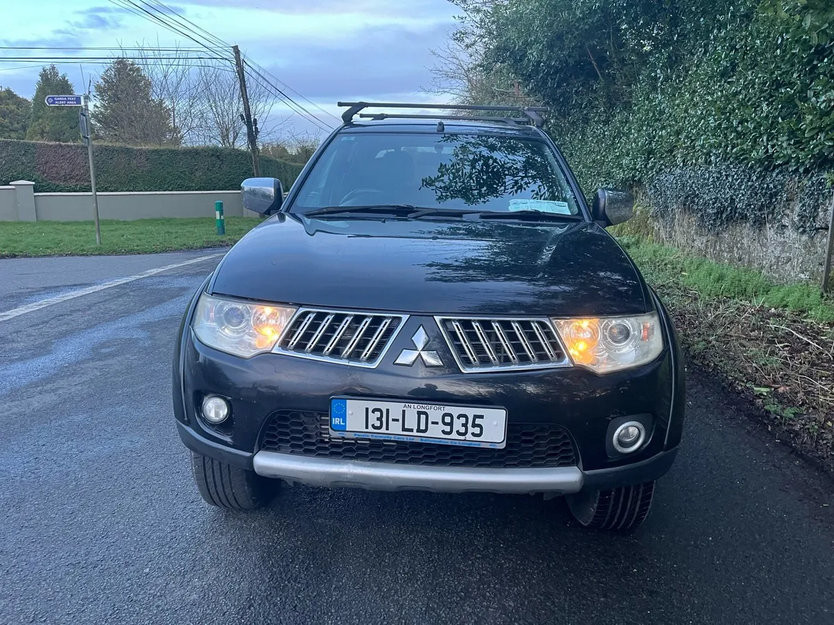 Mitsubishi L200 pick up crew cab - Image 4