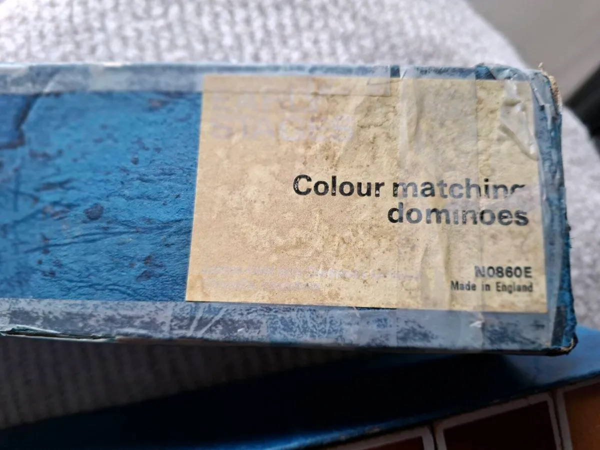 Vintage 1970's Domino's Set made in England - Image 3