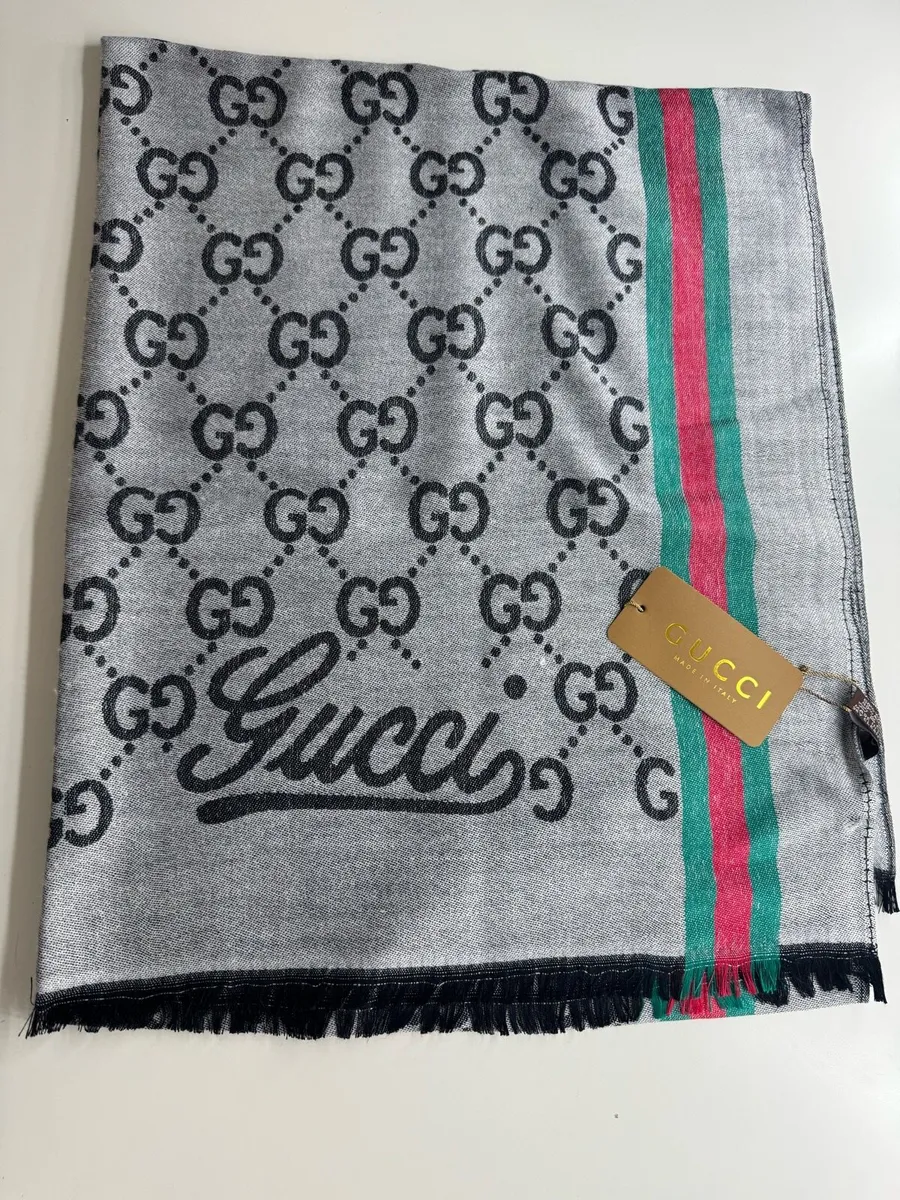 Scarfs new - Image 1