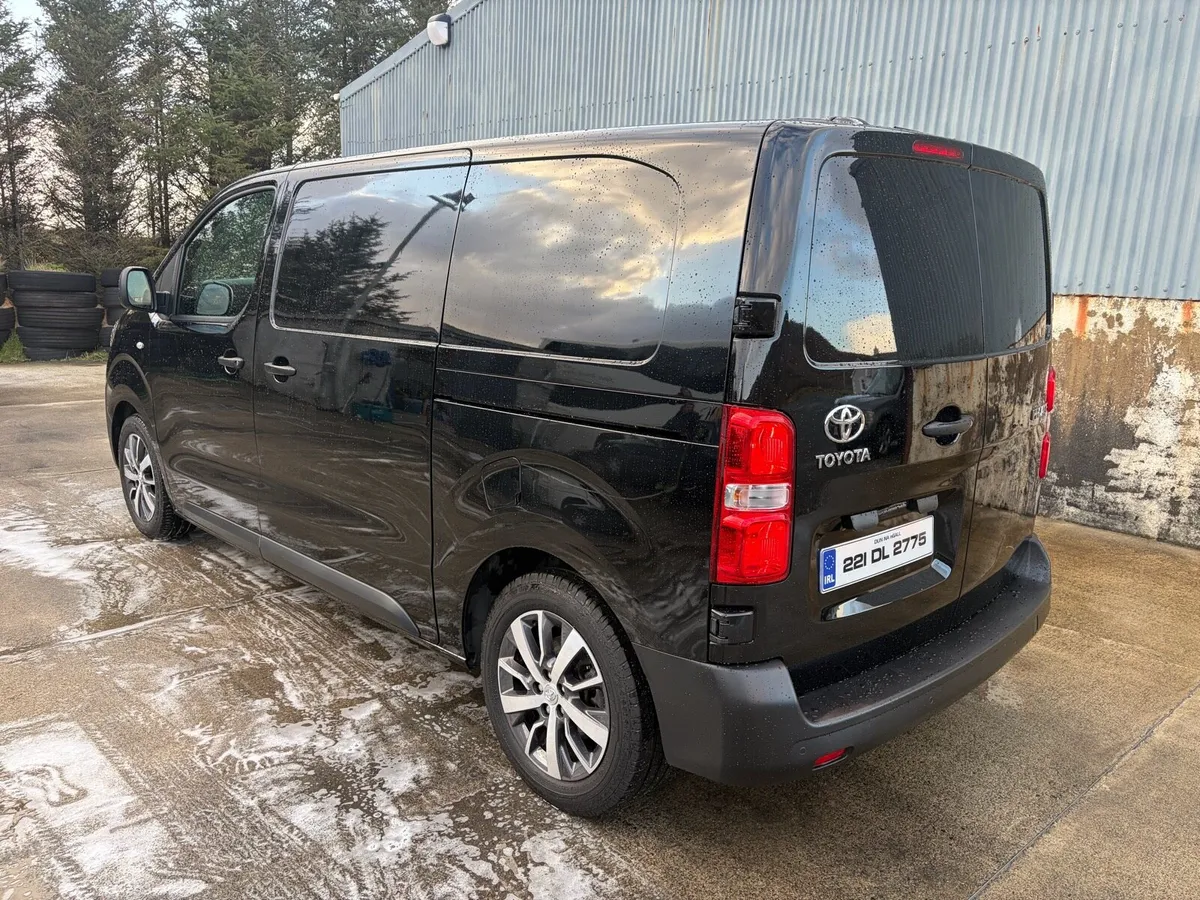 221 TOYOTA PROACE - Image 4