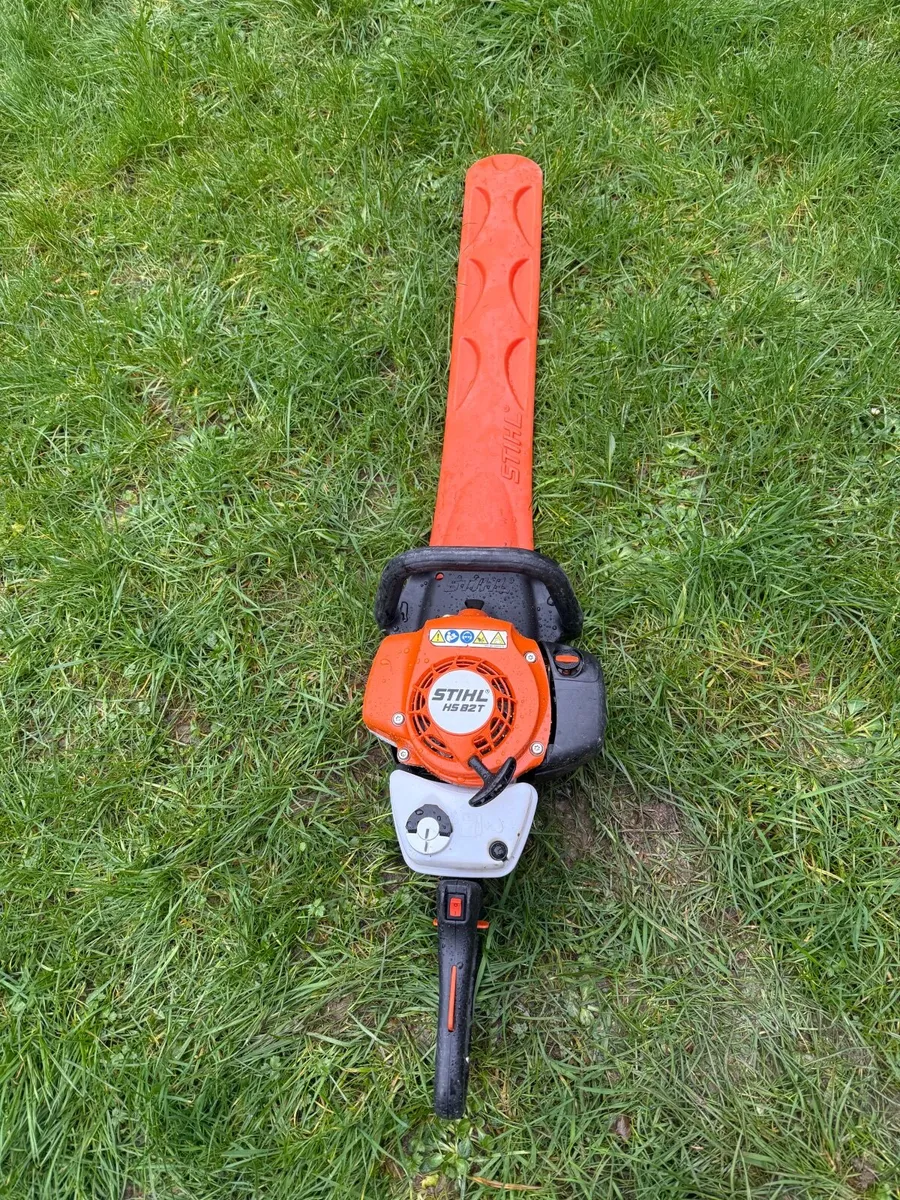 Stihl HS 82T hedge trimmer - Image 4