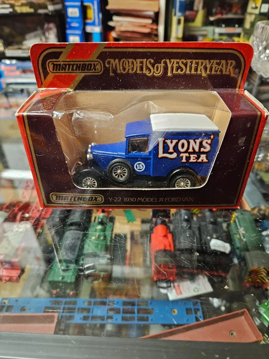 Matchbox Yesteryear Lyons Tea Van - Image 2