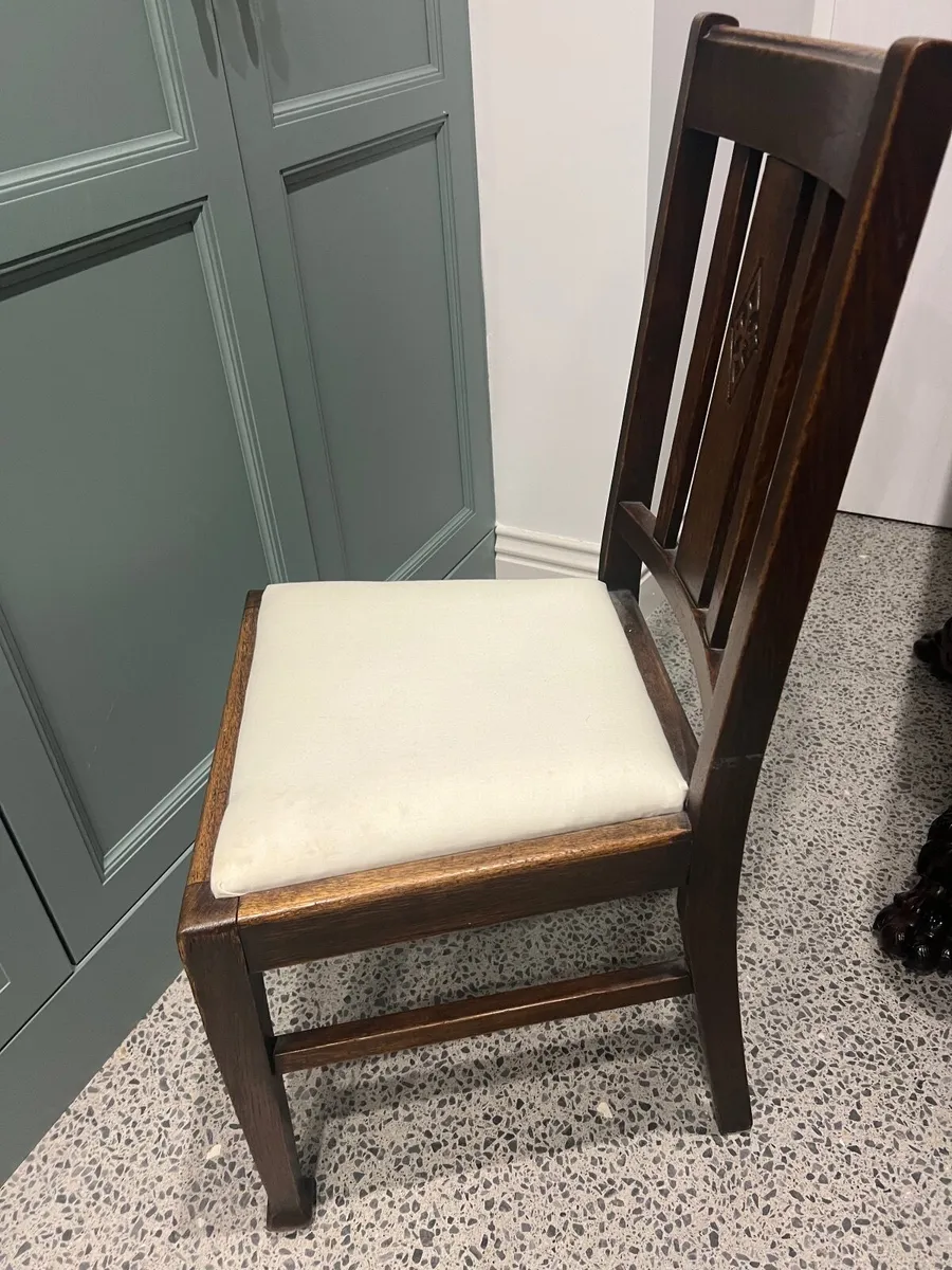 Antique chair - Image 2