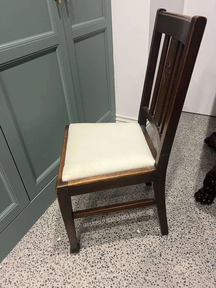 Antique chair - Image 4