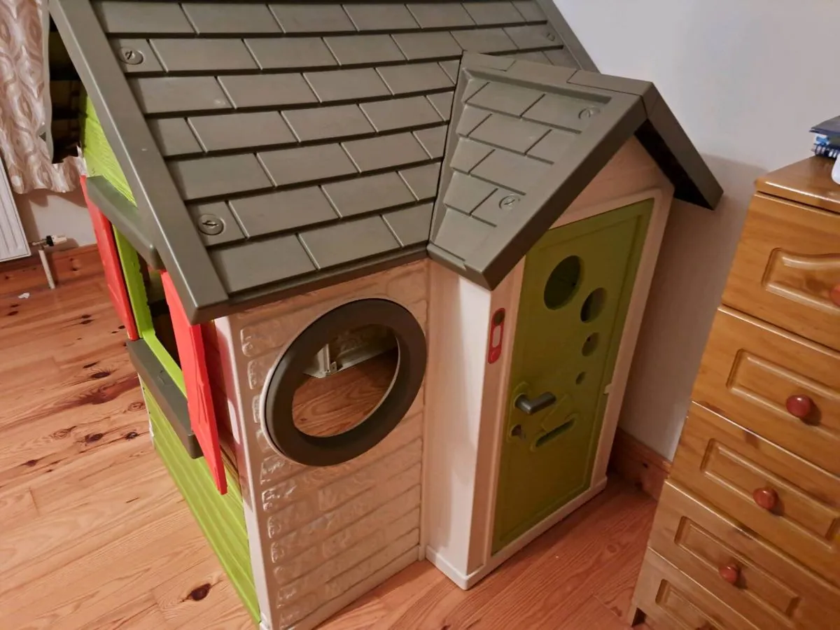 Playhouse - Image 1