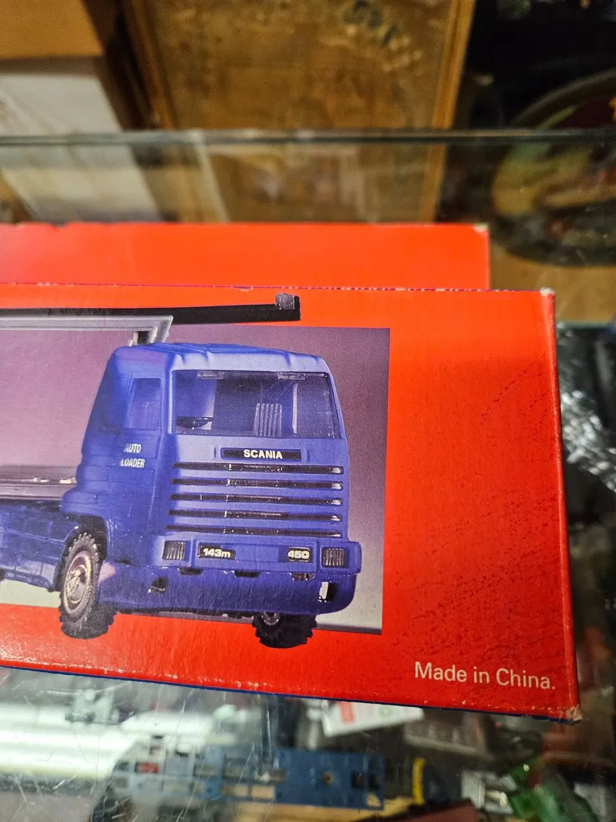 Corgi Esso Car Transporter - Image 3