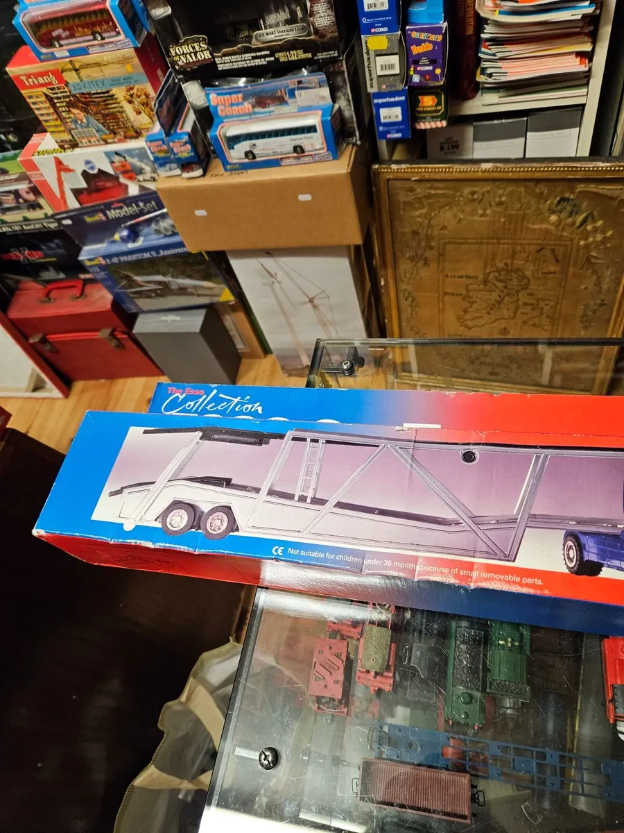 Corgi Esso Car Transporter - Image 1