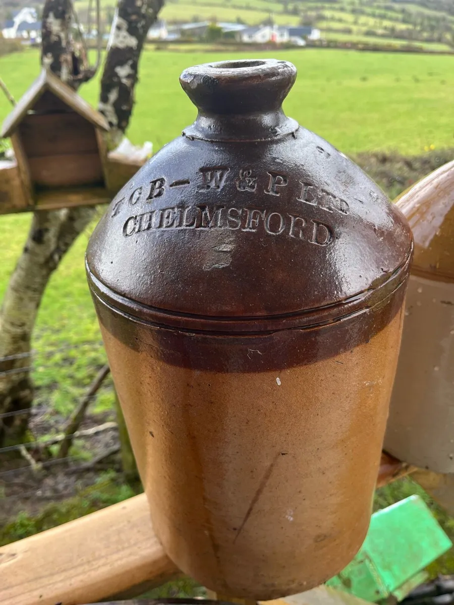 Two stoneware flagons - Image 2