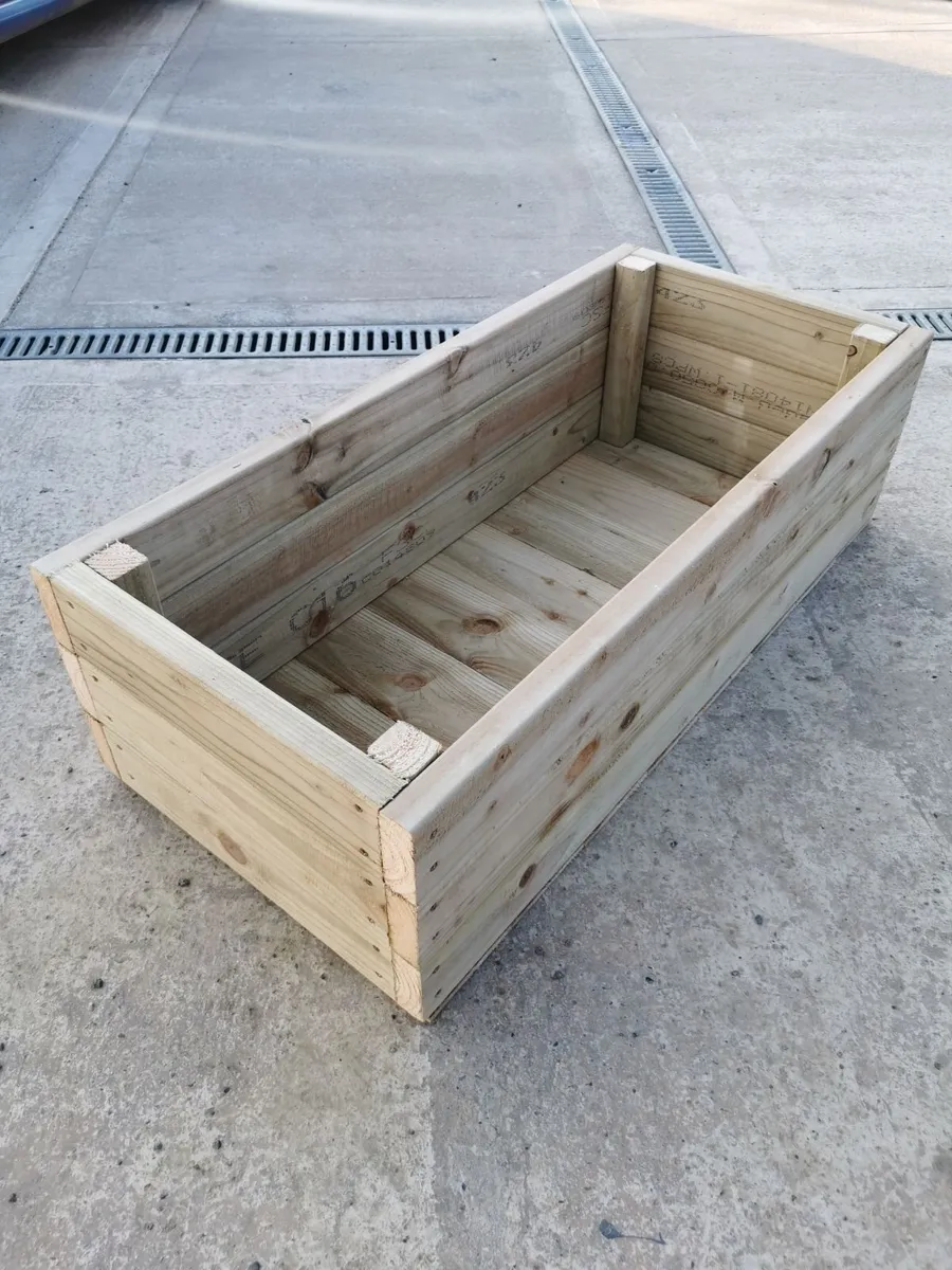Planter box - Image 1