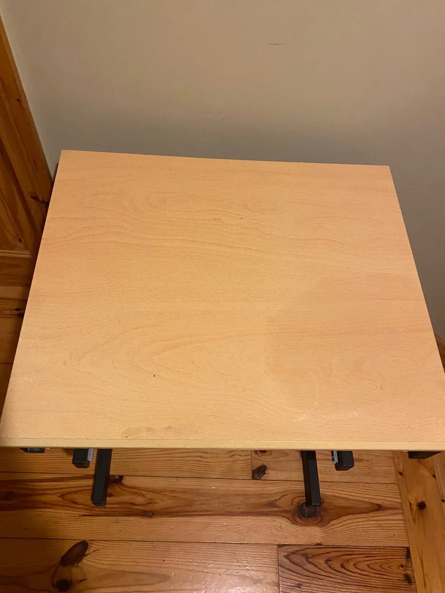 Study desk - Image 3