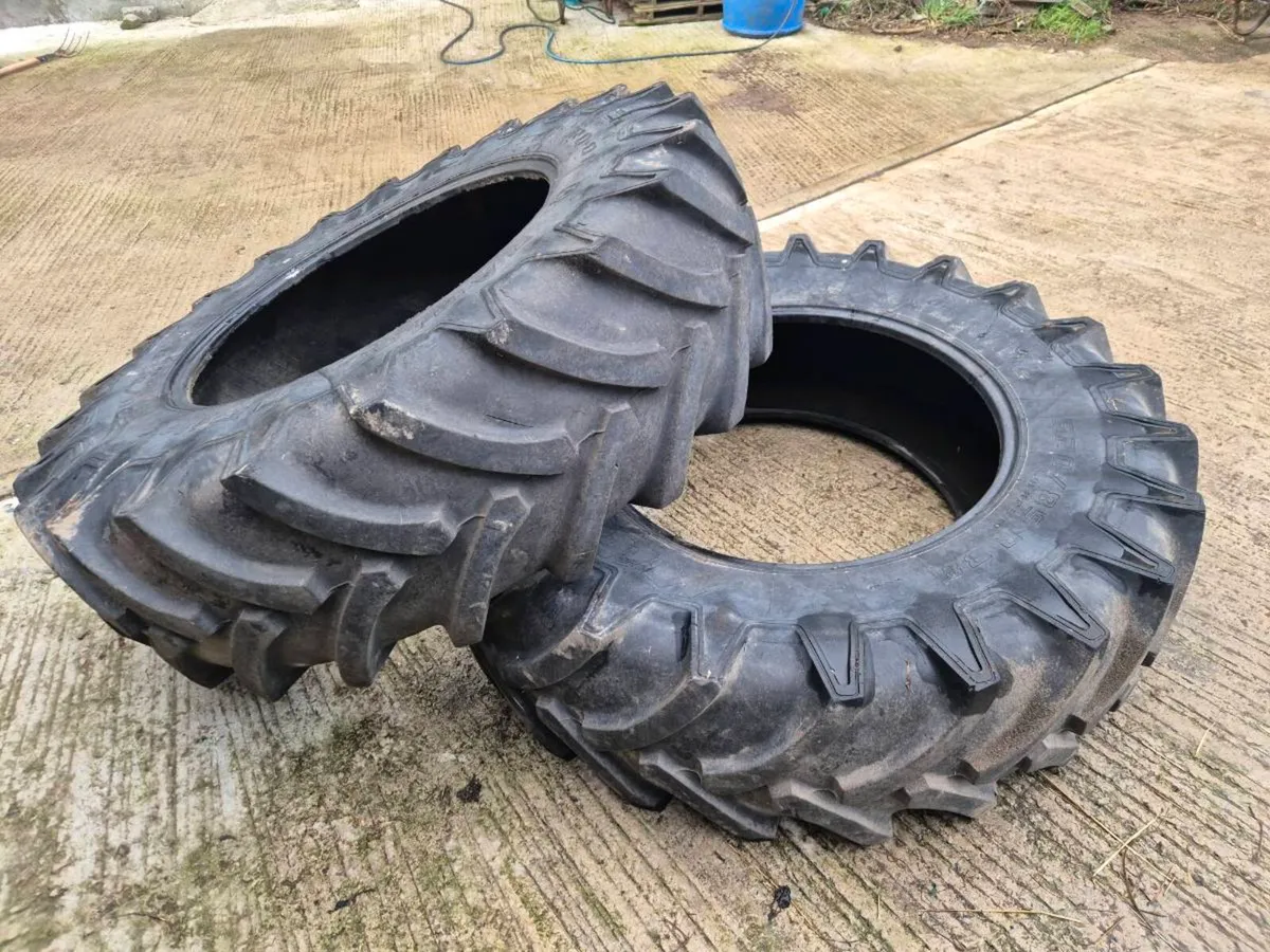 Tractor tyres - Image 1