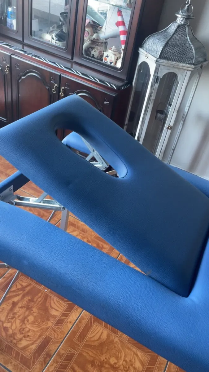Massage bed / physiotherapy plint - Image 2
