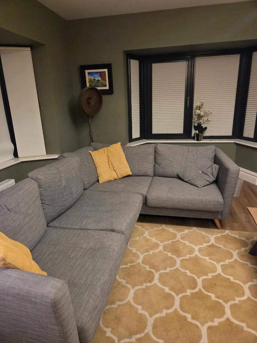 L Shaped couch - Image 2