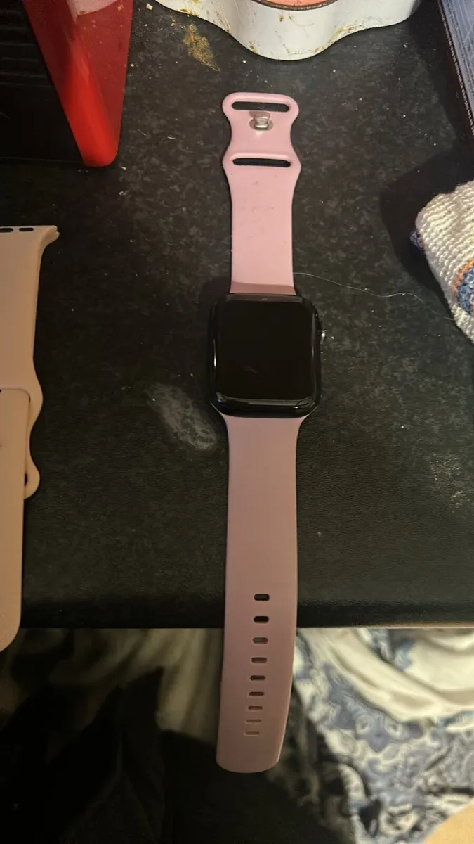 Apple watch - Image 2