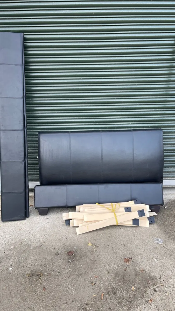 Double bed - Image 1