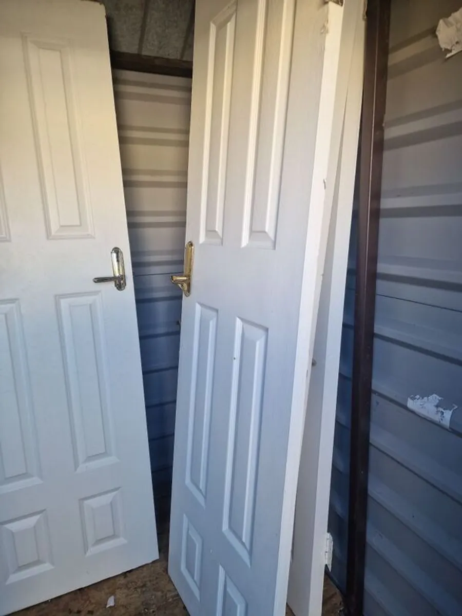 5 internal door - Image 1