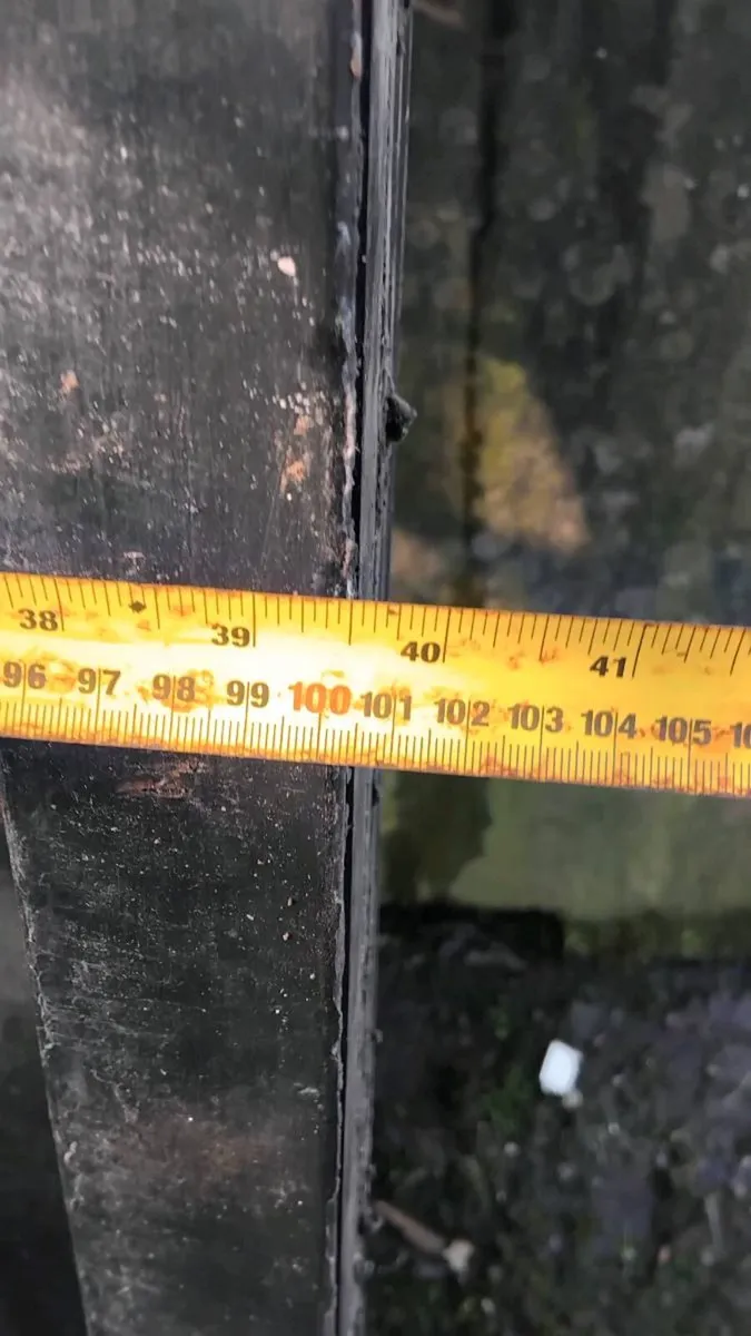 Door frame - Image 2