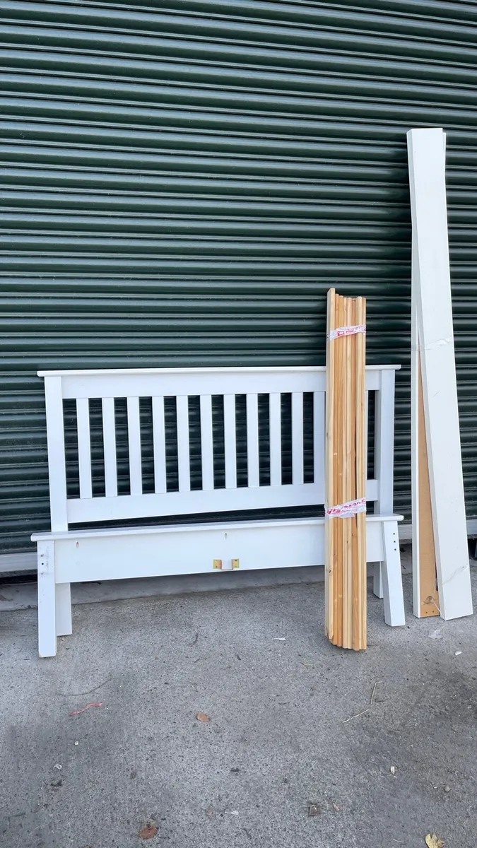 Double bed - Image 2