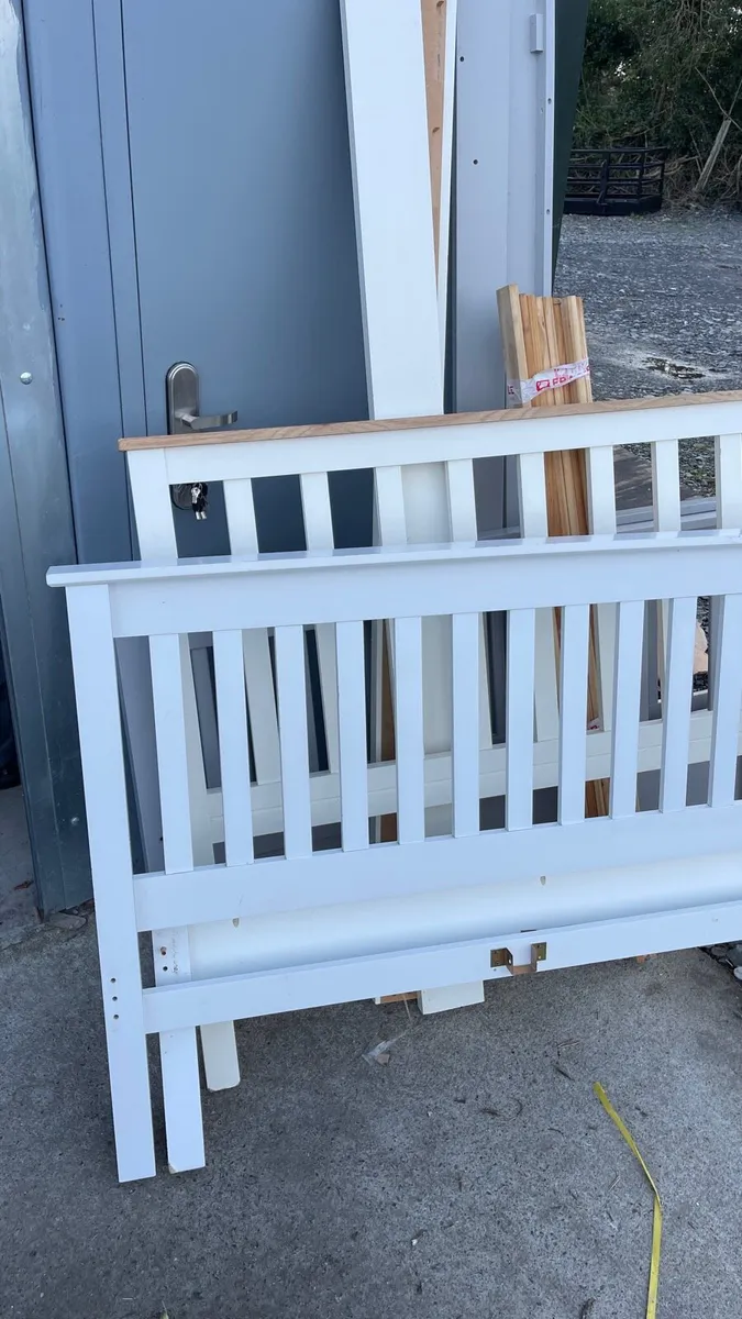 Double bed - Image 4