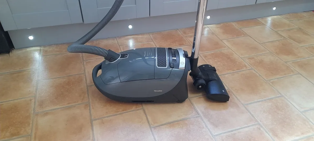 Miele vacuum /Hoover cleaner - Image 1
