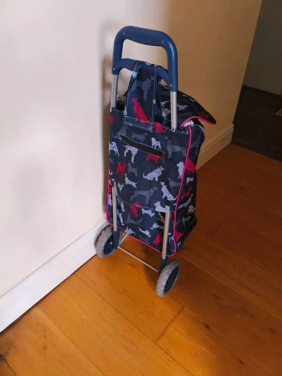 Shopping trolley like new 20 perfect - Image 2
