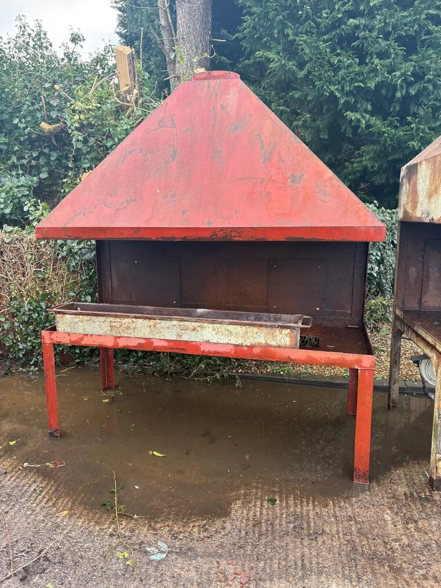 2 x blacksmith stations - Image 1