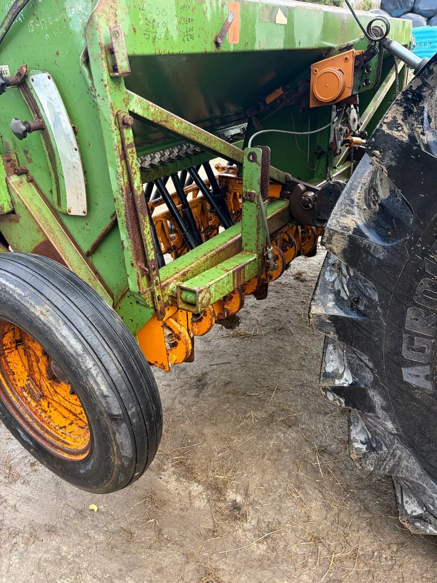 Amazone D7-30 mechanical seed drill - Image 4
