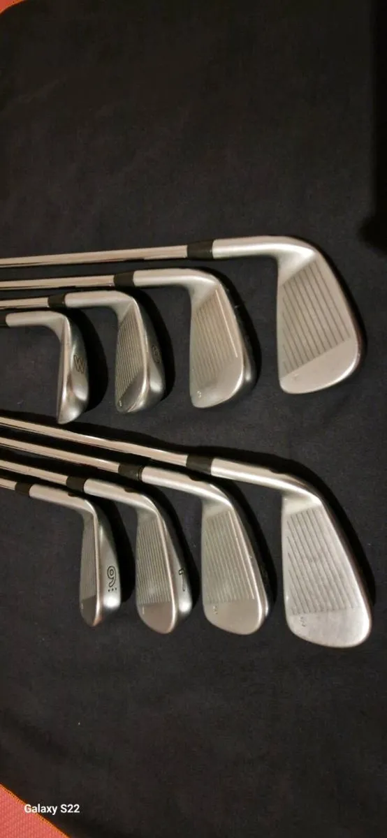 Ping i200 irons (blue dot) - Image 1