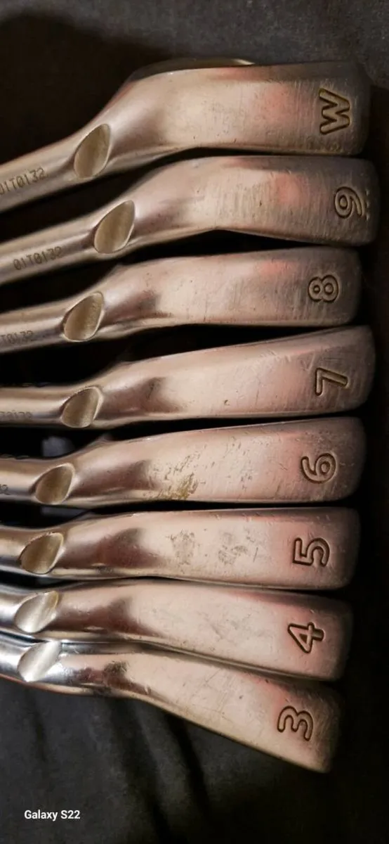 Ping i200 irons (blue dot) - Image 4