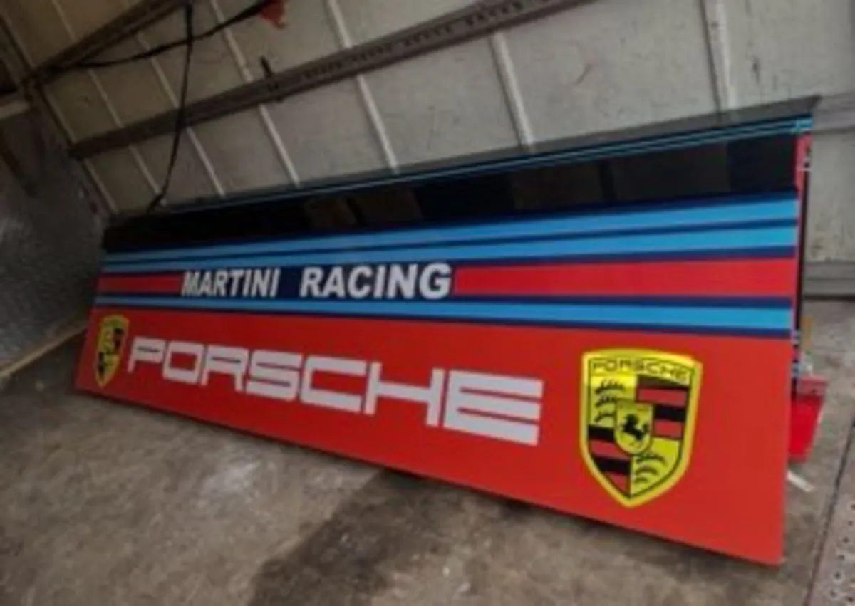 Porsche sign