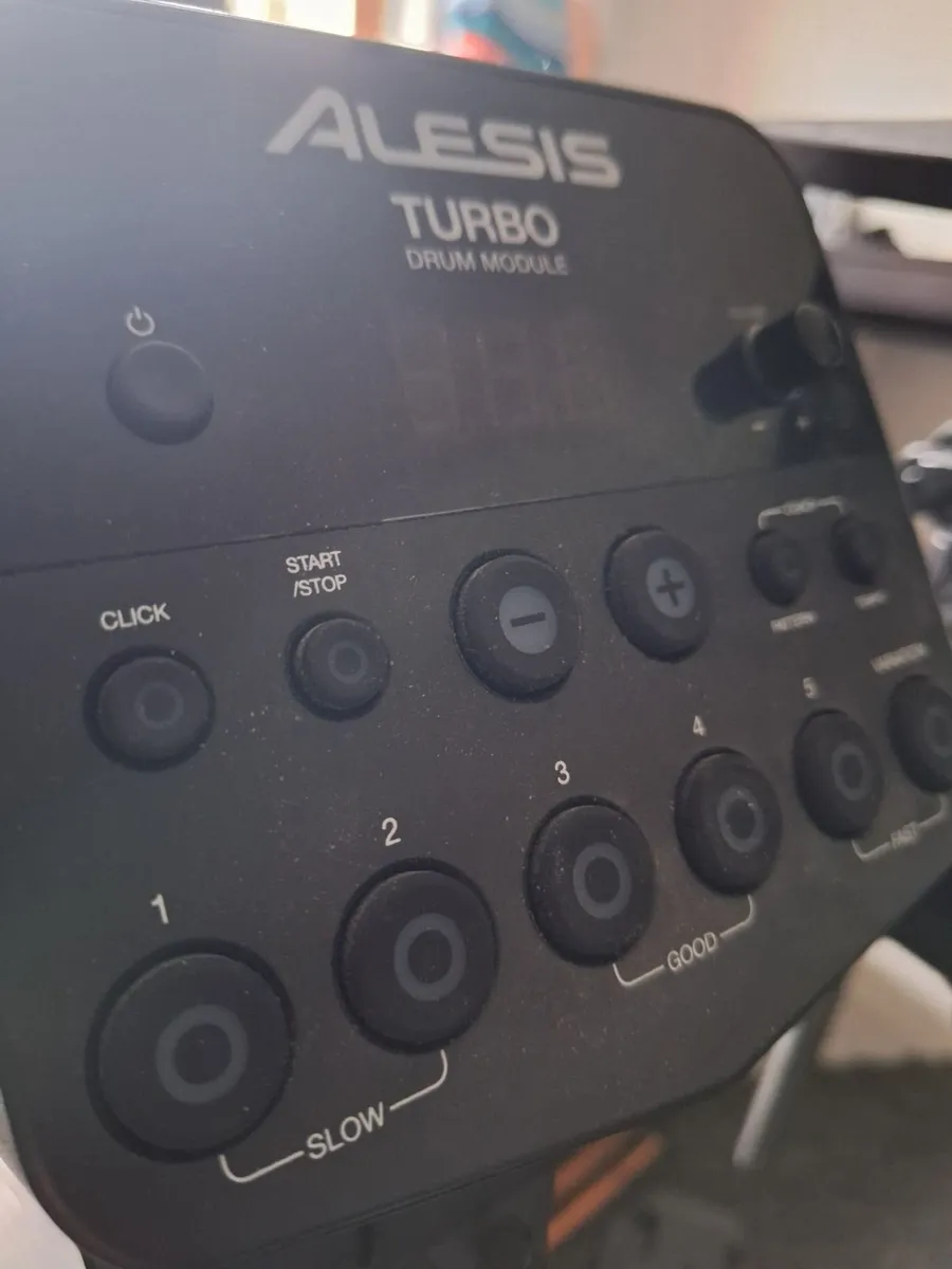 Alesis turbo mesh drum kit - Image 4