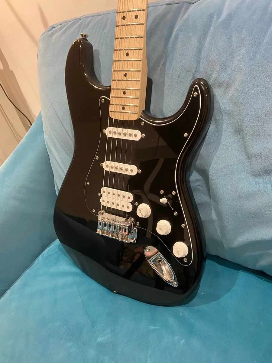 Squire Strat Affinity Fsr Hss - Image 2