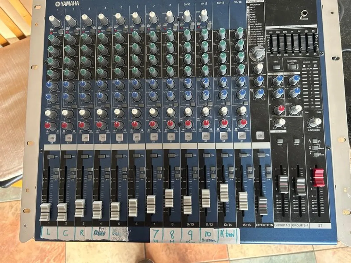 Yamaha Passive Mixer; MG16/6FX Mixing Console - Image 1