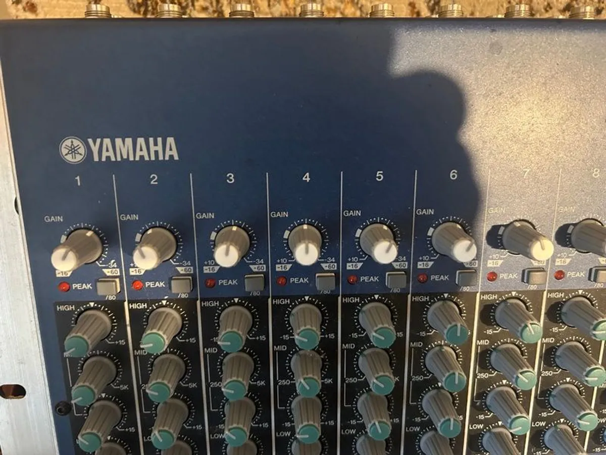Yamaha Passive Mixer; MG16/6FX Mixing Console - Image 2