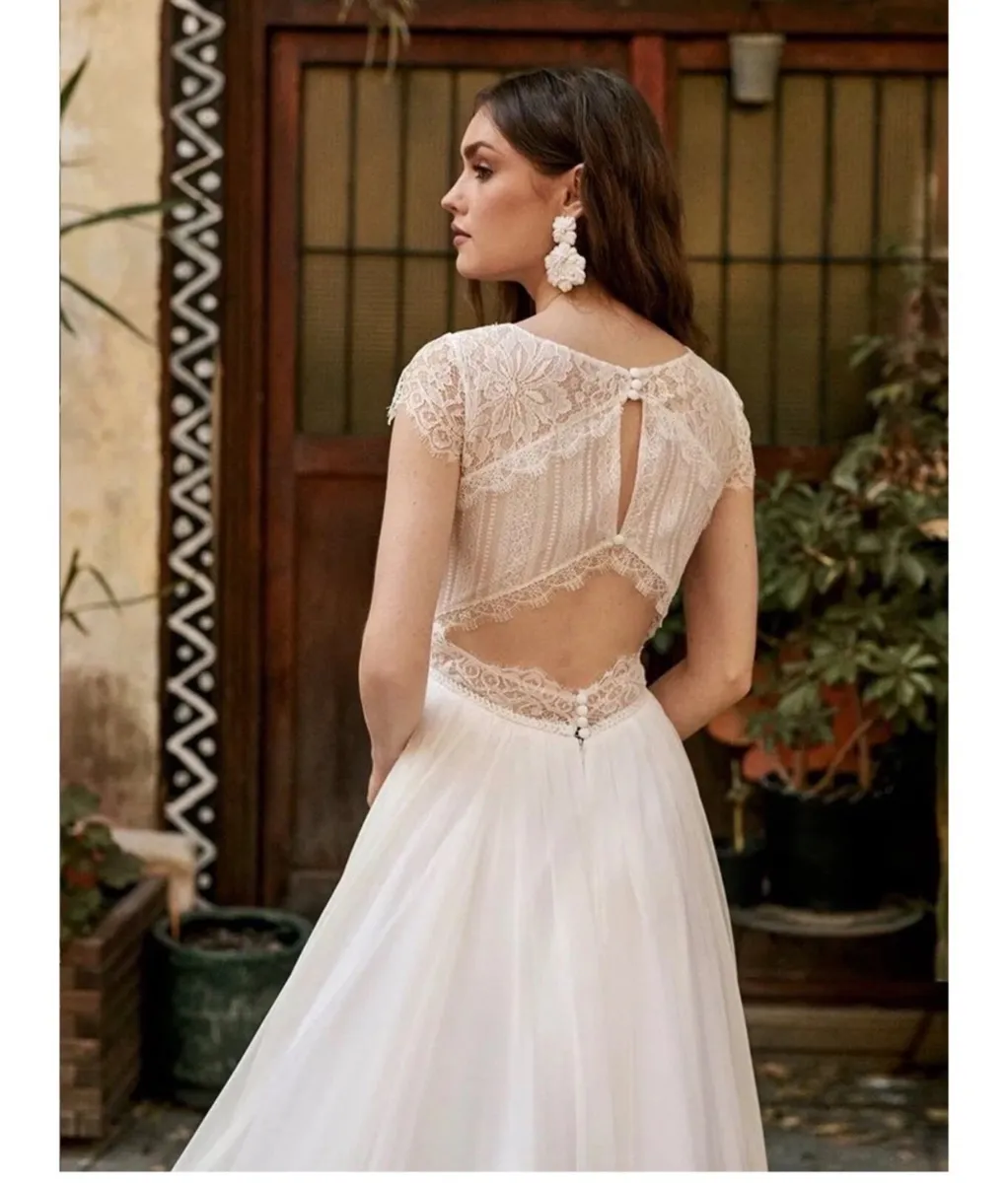 Ivory lace Wedding dress UK12 - Image 2