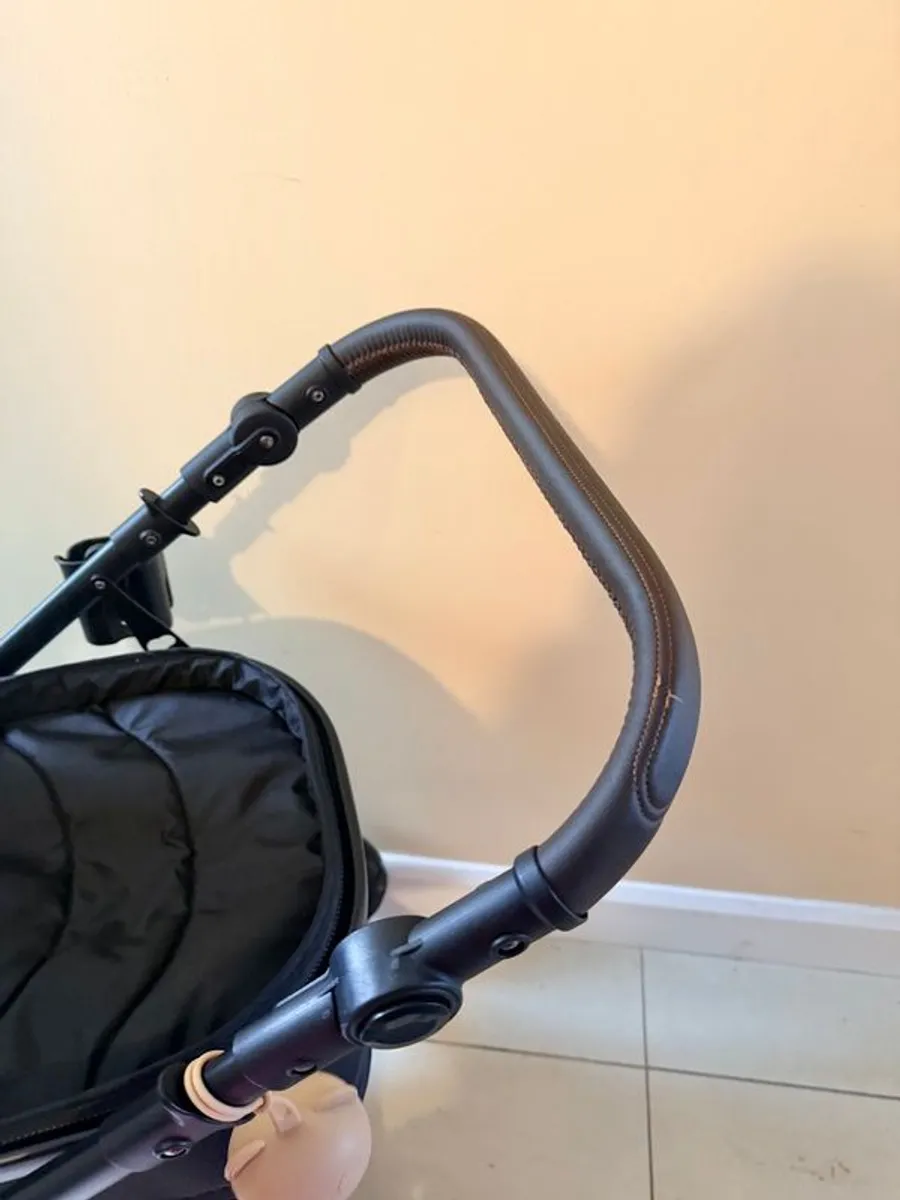 Pram with Car Seat  Like New - Image 3
