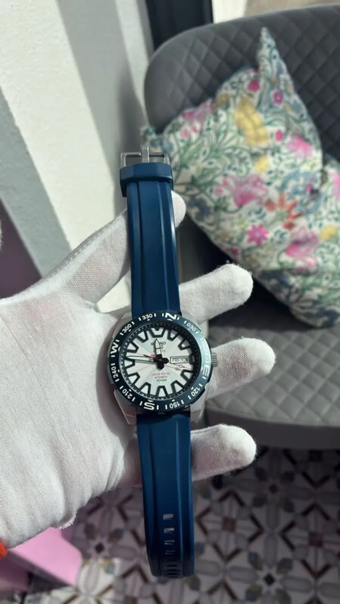 Seiko 5 Sports "Mt. Fuji" Limited Edition - Image 1