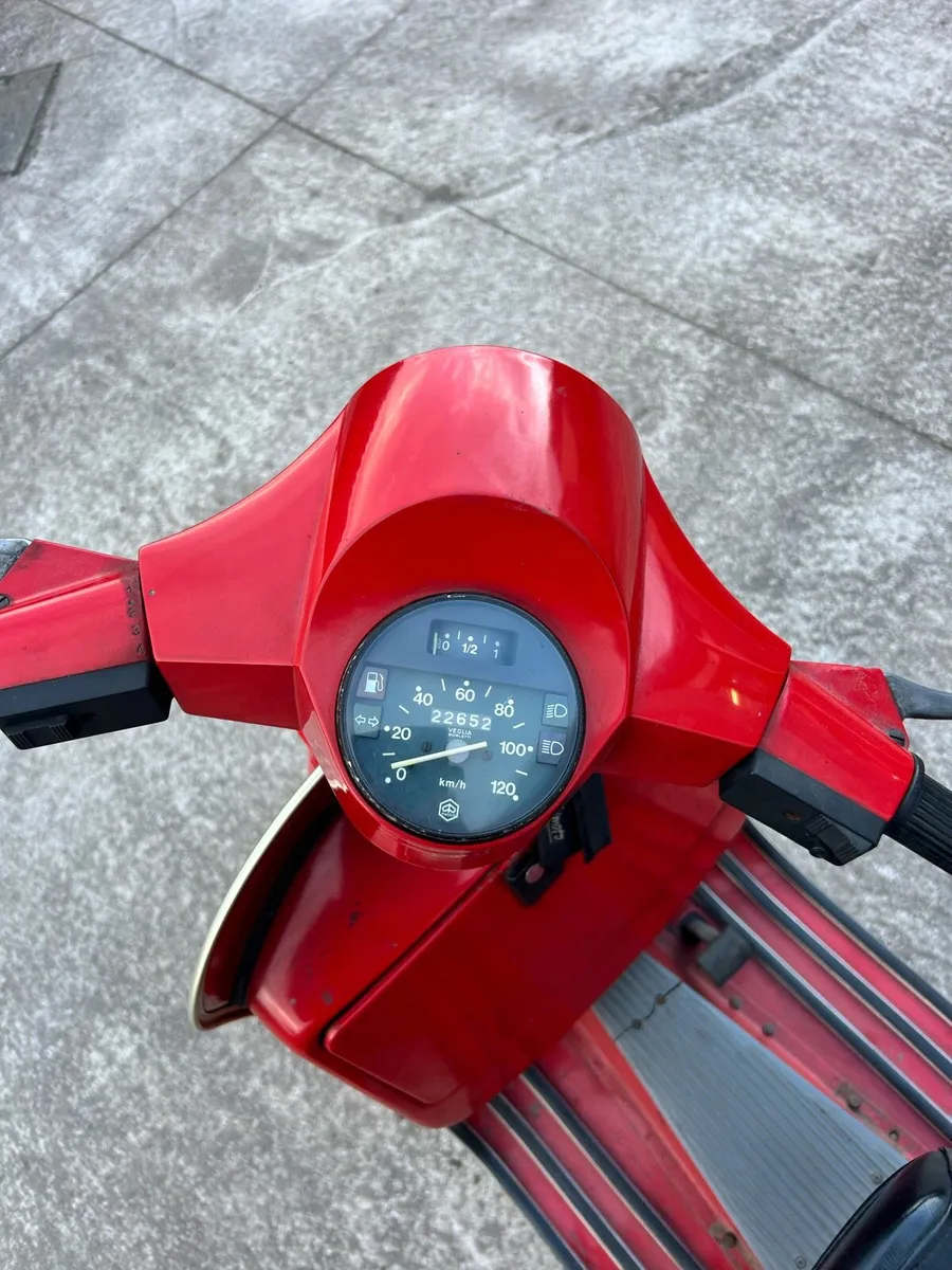1985 Vespa PX200E - Image 4
