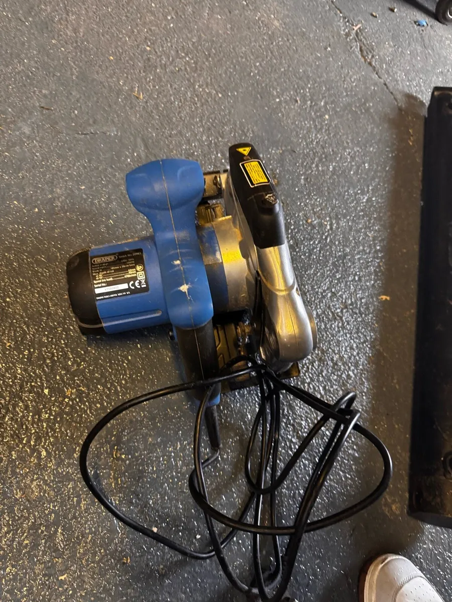 Rams / hyd lever / skill saw / chainsaws - Image 1