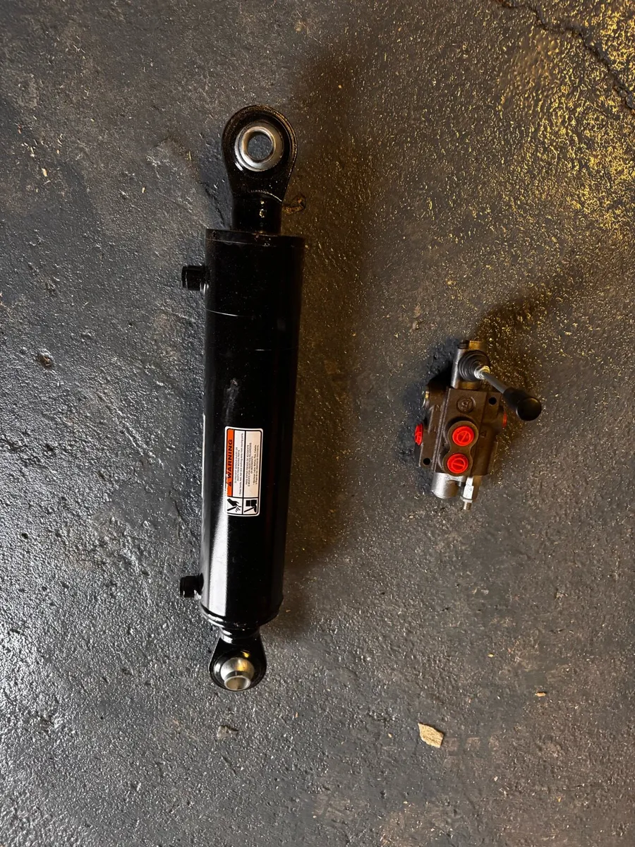 Rams / hyd lever / skill saw / chainsaws - Image 4