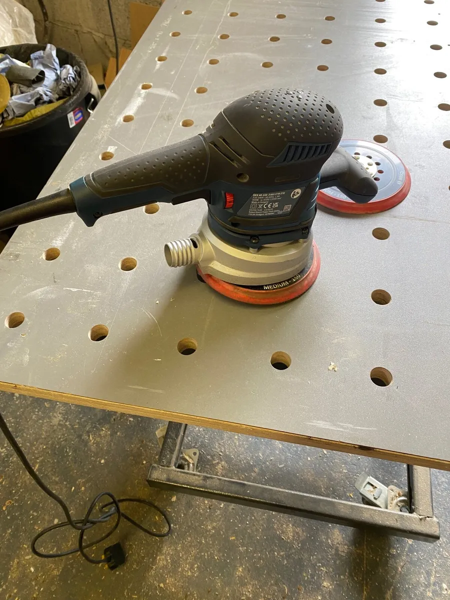 Woodworking Bosch GEX 40-150 6" Orbital Sander - Image 2